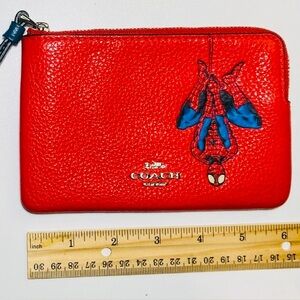 SOLD OUT Coach x Marvel Corner Zip Wristlet Red Refine Pebble Leather Spider-Man
